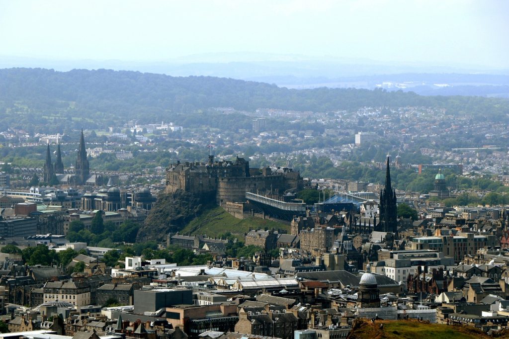 edinburgh-4862160_1280-1024x682